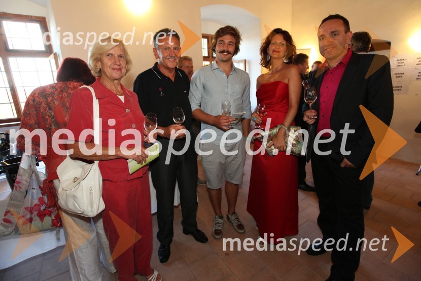 Anton Kampuš, župan občine Gornja Radgona in soproga Marija, Filip Flisar, smučar prostega sloga, mag. Norma Bale, direktorica Kultprotur, Borut Cvetko, direktor Mediaspeed3. Salon Traminec 2012