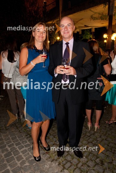 Katarzyna, soprog Cezary Król, veleposlanik Poljske v SlovenijiŽenske in vino Slovenija