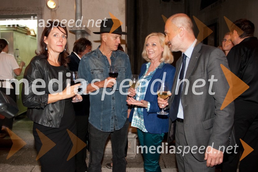Eva Kreslin, soprog Vlado Kreslin, glasbenik, Barbara Volčič Lombergar in soprog Janez Lombergar, direktor Televizije SlovenijaFestival Ljubljana 2012: koncert Vlado Kreslin