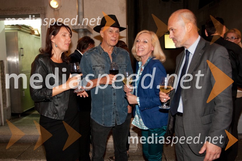 Eva Kreslin, soprog Vlado Kreslin, glasbenik, Barbara Volčič Lombergar in soprog Janez Lombergar, direktor Televizije SlovenijaFestival Ljubljana 2012: koncert Vlado Kreslin