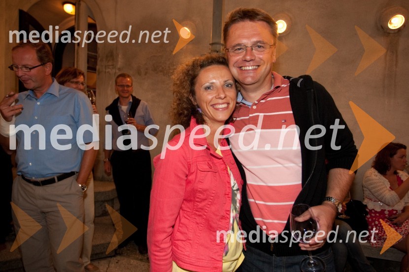 Simona Podlipny, marketing Porsche Slovenija d.o.o. in Petr Podlipny, direktor znamke Škoda pri Porsche Slovenija d.o.o.Festival Ljubljana 2012: koncert Vlado Kreslin