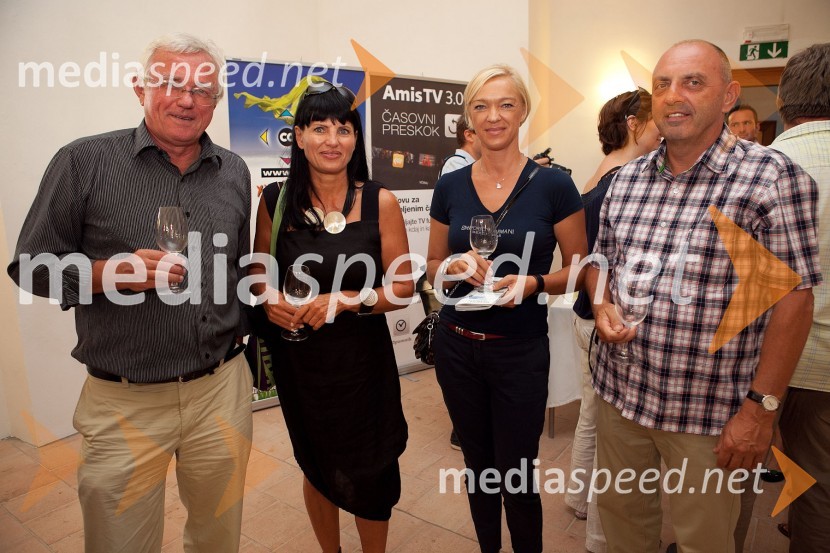 Drago Bulc, predsednik FIJET Slovenija, mag. Helena Cvikl, direktorica Višje strokovne šole za gostinstvo in turizem v Mariboru, Anita in mag. Roman Matek, direktor Thermana Laško3. Salon Traminec 2012