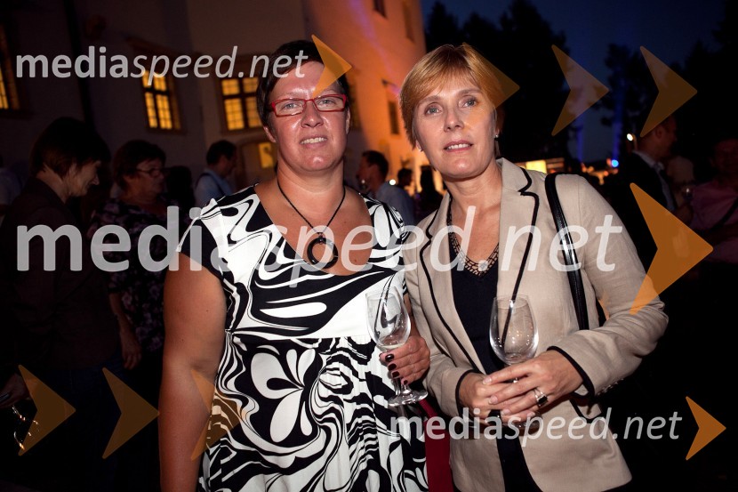 Aleksandra Berberih Slana, direktorica Muzeja narodne osvoboditve Maribor in Irena Porekar Kacafura, Pokrajinski muzej Maribor3. Salon Traminec 2012