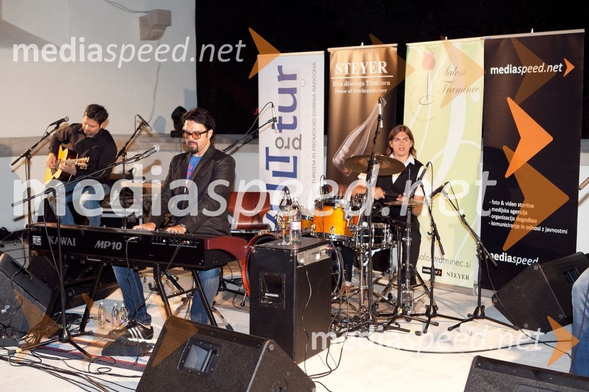 Petar Grašo, hrvaški pevec z bandom3. Salon Traminec 2012