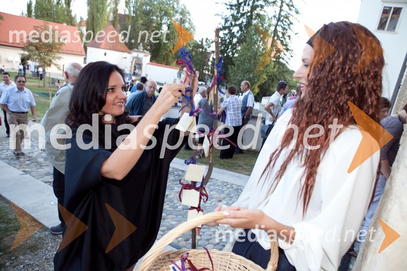 Alenka Gotar, operna pevka in Apolonija3. Salon Traminec 2012