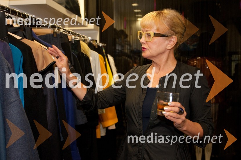 Barbara Žnidar, Projekt 27Koda 386, nighttime shopping