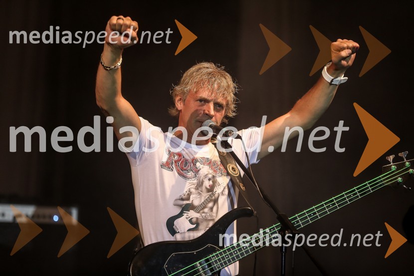 Tone Košmrlj, član skupine Pop DesignPop design, zaključni koncert