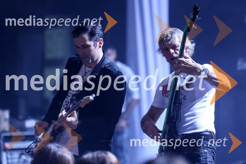 Damjan Kuzmijak in Tone Košmrlj, člana skupine Pop DesignPop design, zaključni koncert