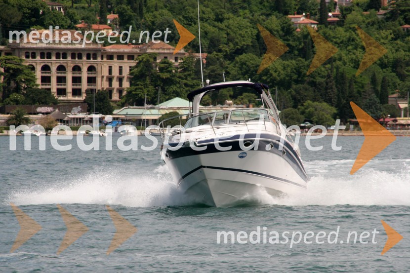 Four Winns 318 VistaFour Winns 318 Vista, test