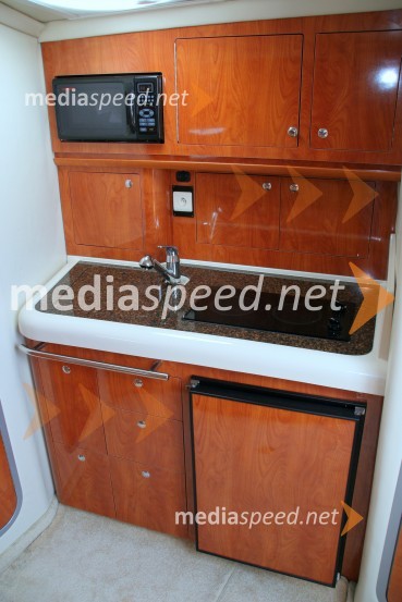 Four Winns 318 VistaFour Winns 318 Vista, test