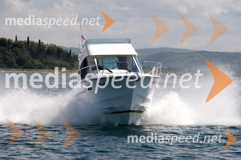 Beneteau Antares 8.8Beneteau Antares 8.8, test