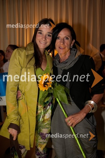 Asja in mama Slavka Pajk, stilistkaOtvoritev medicinsko estetskega centra Estetike Medartis in nove sezone v Sunny studiu