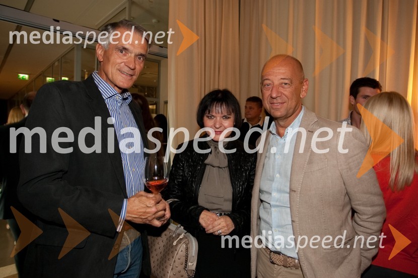 Slobodan Sibinčič, predsednik uprav GV skupine in predsednik sveta Managerskih koncertov, Jožica Brodarič in&nbsp;Tibor Šimonka, predsednik uprave SIJ- Slovenska industrija jekla d.d.Otvoritev medicinsko estetskega centra Estetike Medartis in nove sezone v Sunny studiu