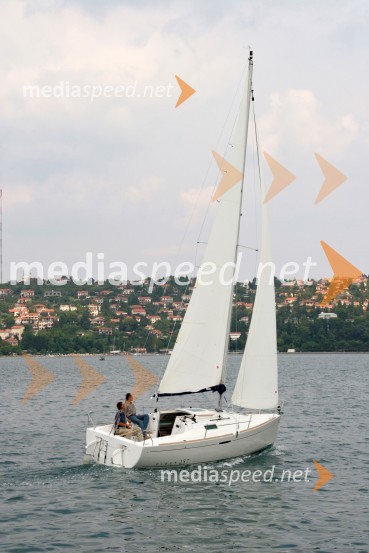 BENETEAU FIRST 25.7BENETEAU FIRST 25.7, test
