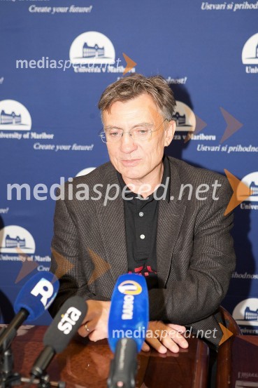 Prof. dr. Danijel Rebolj, rektor Univerze v MariboruUniverza v Mariboru, novinarska konferenca pred dogodkom Dan Univerze v Mariboru 2012