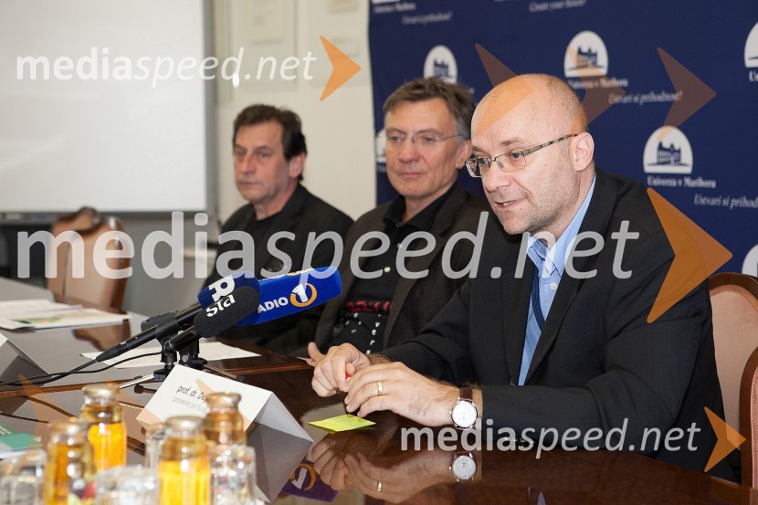 Teodor Lorenčič, predstojnik centra za promocijo UM, prof. dr. Danijel Rebolj, rektor Univerze v Mariboru in prof. dr. Dejan Škorjanc, prorektor za študijsko dejavnost Univerze v MariboruUniverza v Mariboru, novinarska konferenca pred dogodkom Dan Univerze v Mariboru 2012