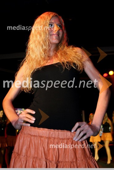 Sandra, kandidatka za Miss Kongo 20073. obletnica Kongo, hotel & casino