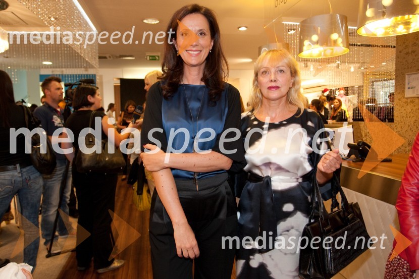 Mira Koporčić Veljić, generalna direktorica Name in Barbara Žnidar, Projekt 27Nama, ekskluzivna modna revija slovenskih oblikovalcev, jesen zima 2012