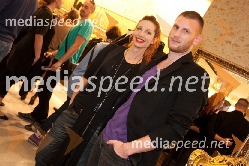 Jelena Proković, oblikovalka in Matevž Faganel, modni oblikovalecNama, ekskluzivna modna revija slovenskih oblikovalcev, jesen zima 2012