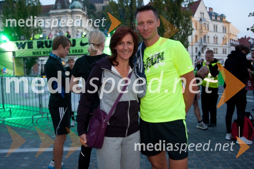 Alenka Bikar, nekdanja atletinja in življenski sopotnik MarjanNočni tek na Ljubljanski grad 2012
