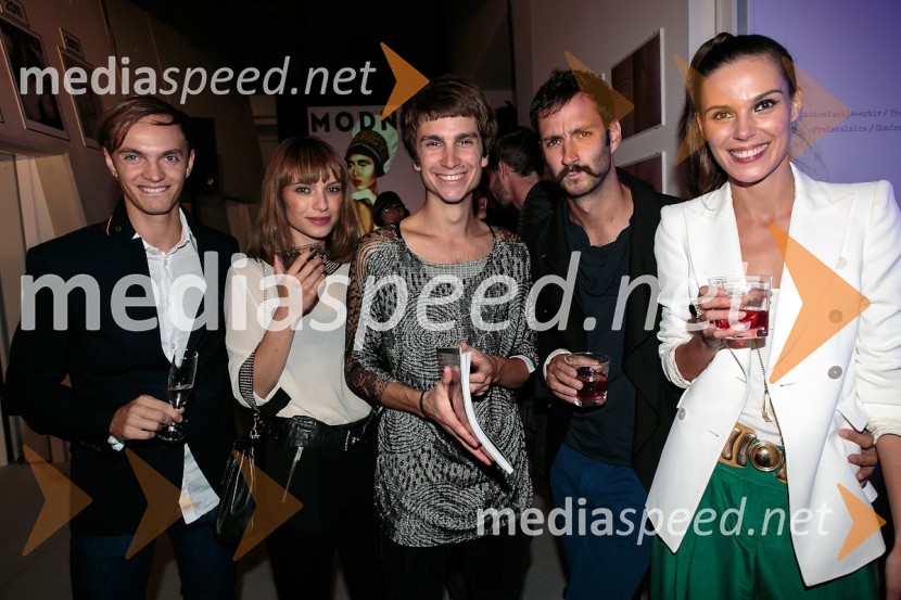 Andrej Venta, Teja Đuragić, asistenka pri reviji Modna, Vladimir Mićković, art direktor revije Modna, Matjaž Tančič, modni fotograf, Ula Furlan, manekenka in igralkaPraznovanje 18. letnice in predstavitev prenovljene revije Modne