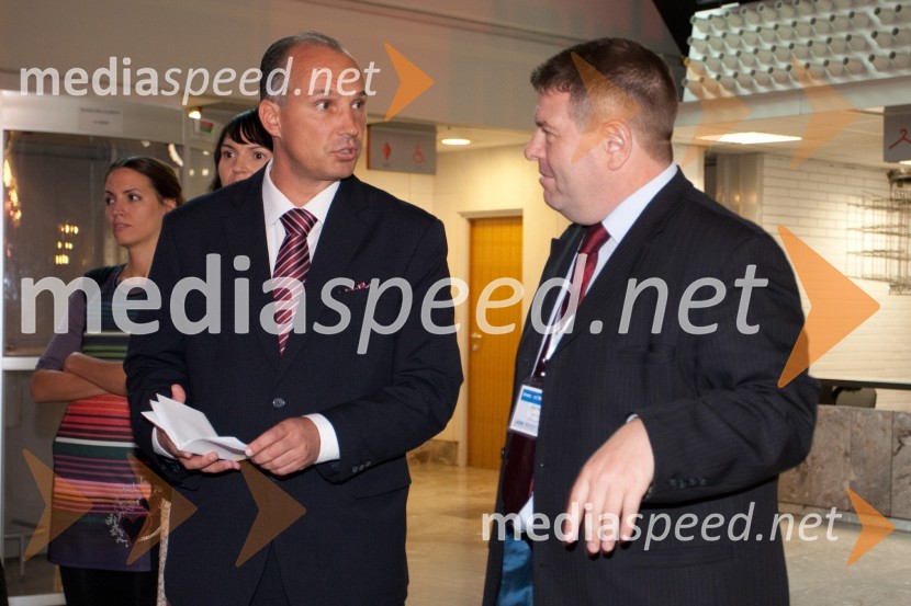 Kristjan Verbič, predsednik Vseslovenskega združenja malih delničarjev in Peter Frankl, direktor in glavni urednik časnika FinanceInvestors week 2012, otvoritev 1. dne konference