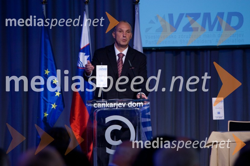 Kristjan Verbič, predsednik Vseslovenskega združenja malih delničarjevInvestors week 2012, otvoritev 1. dne konference