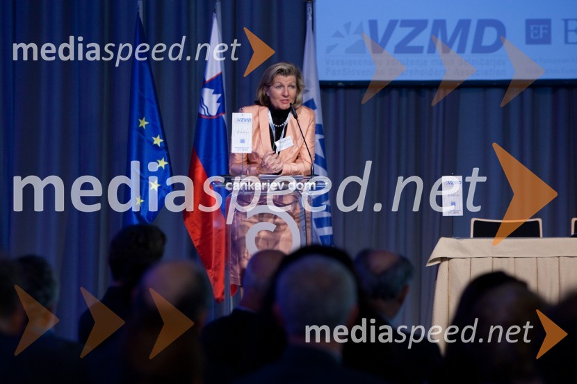 Jella Benner-HeinacherInvestors week 2012, otvoritev 1. dne konference