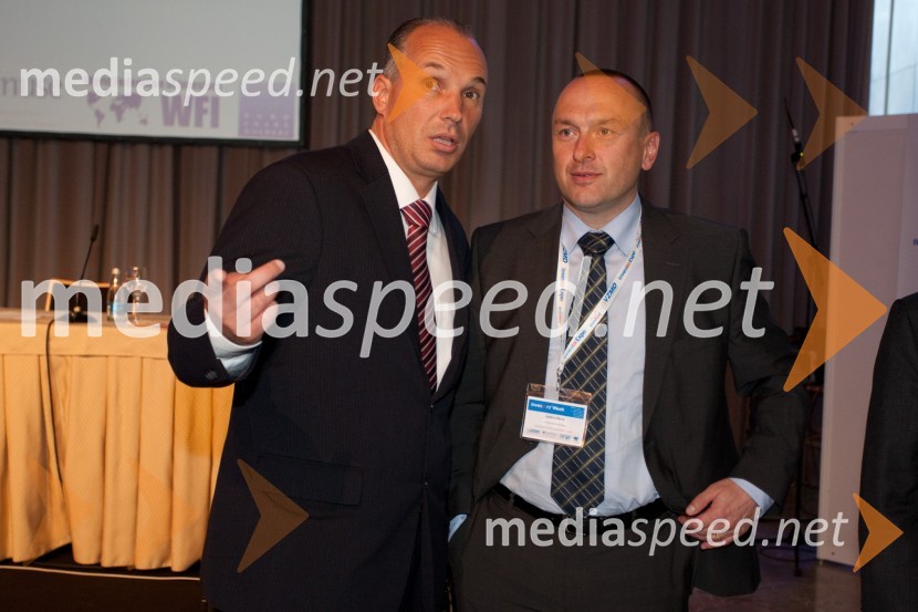 Kristjan Verbič, predsednik Vseslovenskega združenja malih delničarjev in Andrej ŠketaInvestors week 2012, otvoritev 1. dne konference