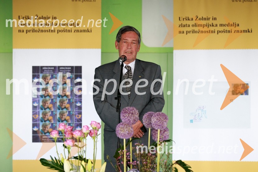 Tomaž Zajc, strokovni sodelavec pri pripravi priložnostne znamkePošta Slovenije, promocija priložnostne znamke Urške Žolnir
