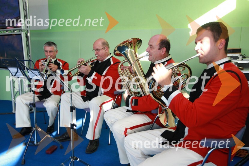 Pihalni orkester KUD pošta MariborPošta Slovenije, promocija priložnostne znamke Urške Žolnir