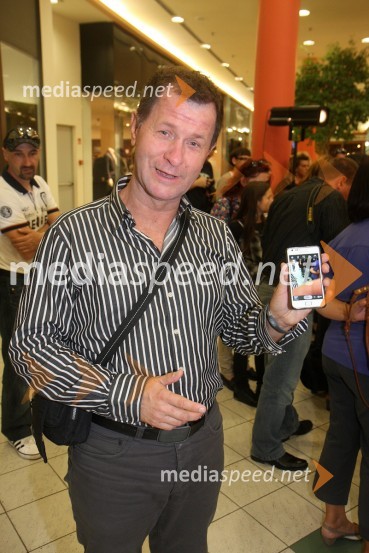 Andrej Okreša, novinar Radia CityEuropark, modna revija jesen - zima 2012