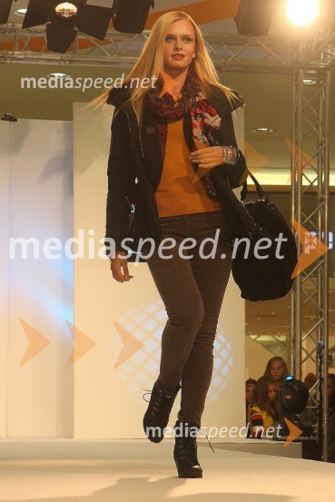 Lana Mahnič Jekoš, miss Slovenije 2011
Europark, modna revija jesen - zima 2012