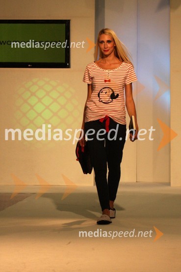 	Manca Simčič, manekenkaEuropark, modna revija jesen - zima 2012