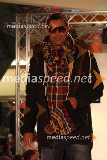 		
 	Taiji Tokuhisa, televizijski voditelj in manekenEuropark, modna revija jesen - zima 2012