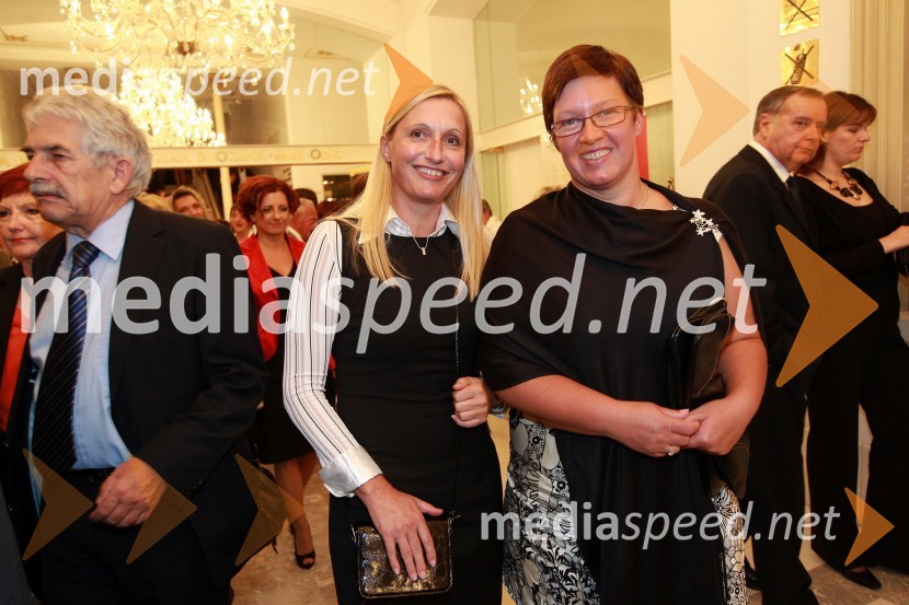 Simona Tripkovič, muzejska svetovalka, Muzej narodne osvoboditve Maribor in dr. Aleksandra Berberih Slana, direktorica Muzeja narodne osvoboditve MariborRigoletto, premiera opere v SNG Maribor