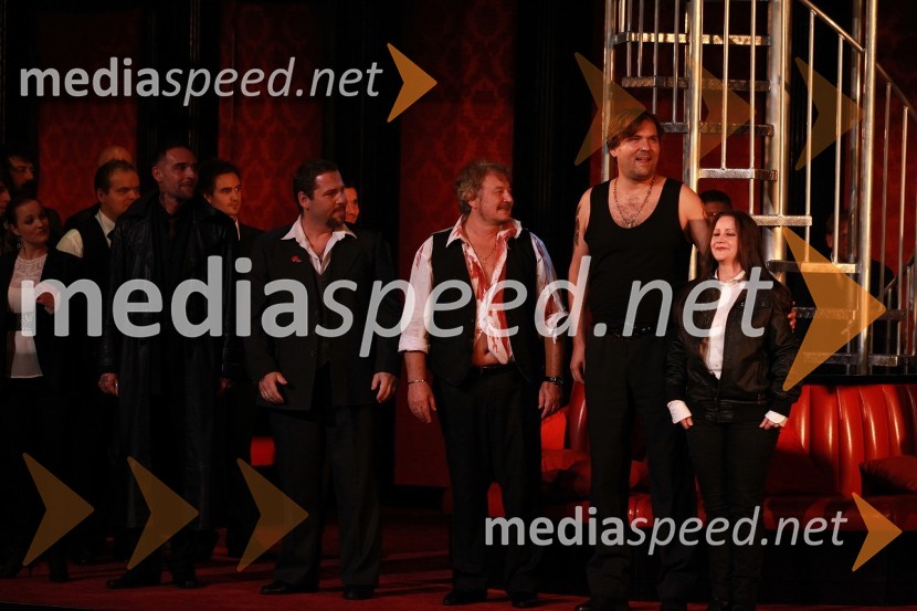 Priklon nastopajočihRigoletto, premiera opere v SNG Maribor