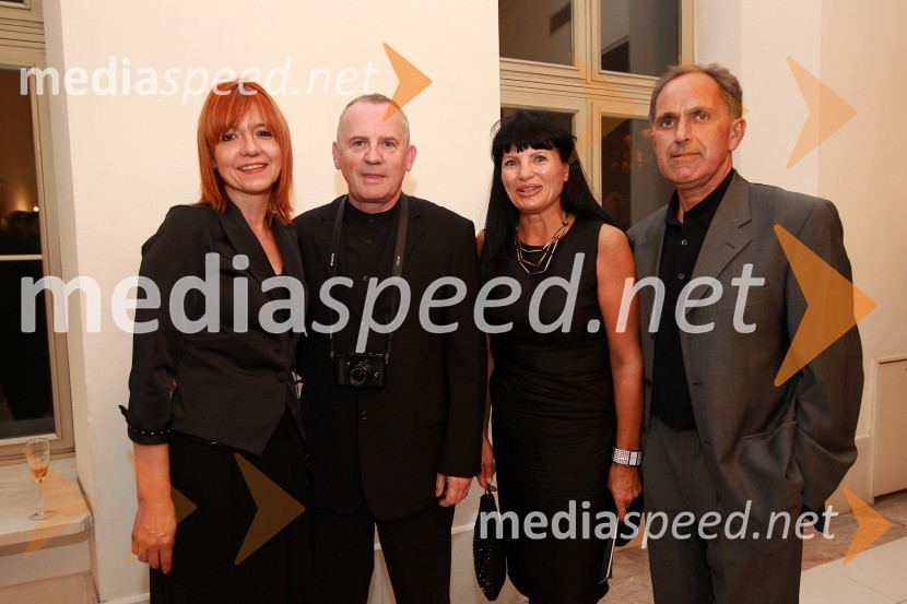 Miša Vugrinec, urednica Večerove priloge Bonbon, Boris Vugrinec, fotoreporter časnika Večer, mag. Helena Cvikl, direktorica Višje strokovne šole za gostinstvo in turizem v Mariboru in spremljevalec dr. Jan ŽižekRigoletto, premiera opere v SNG Maribor