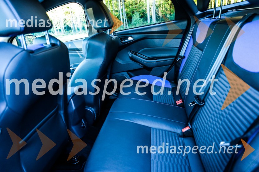 Ford Focus ST, notranjostFord Focus ST, slovenska predstavitev