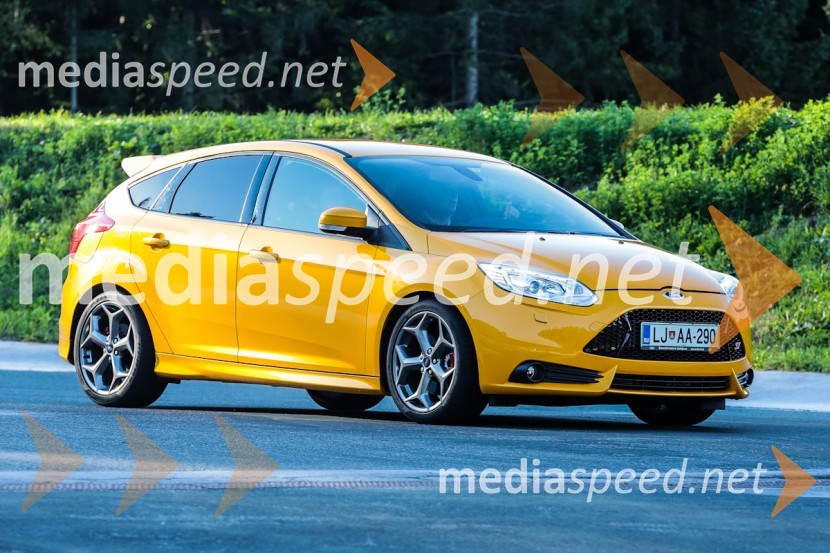 Ford Focus STFord Focus ST, slovenska predstavitev