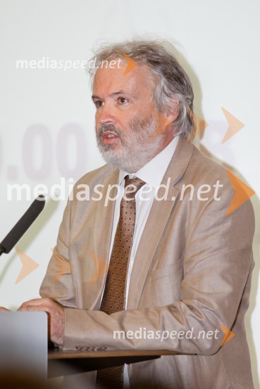 Prof. dr. Samo Bobek, dekan Ekonomsko-poslovne fakultete Univerze v Mariboru
Univerza v Mariboru, sprejem za bruce in Erasmus študente iz tujine