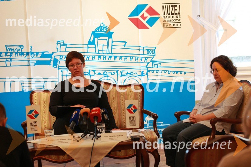 Dr. Aleksandra Berberih  Slana, direktorica Muzeja narodne osvoboditve Maribor in mag. Irena Mavrič Žižek, muzejska svetovalka in avtorica razstaveNovinarska konferenca pred odprtjem razstave Danes sem bil obsojen na smrt, Muzej narodne osvoboditve Maribor