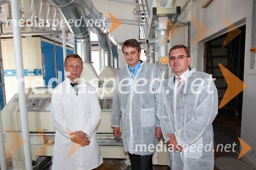 Igor Lipovnik, vodja PC Žito Intes, Tomaž Kancler, podžupan MOM, Janez Bojc, predsednik uprave Skupine ŽitoOtvoritev prenovljenega mlina Skupine Žito