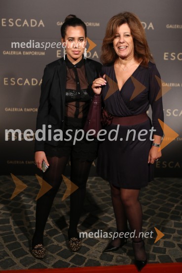 ObiskovalkiModna revija Escada v Galeriji Emporium