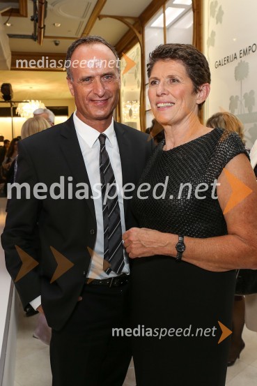 Bruno Salzer, izvršni direktor Escade, Helena Drašković, lastnica družbe Magistrat InternationalModna revija Escada v Galeriji Emporium