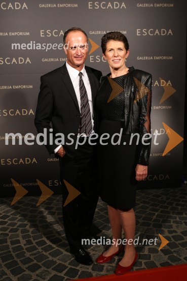 Bruno Salzer, izvršni direktor Escade, Helena Drašković, lastnica družbe Magistrat InternationalModna revija Escada v Galeriji Emporium