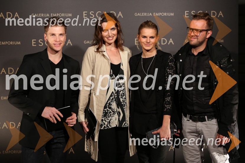 Erik Ferfolja, novinar, Nataša Pinoza, manekenka in obraz kozmetike Afrodita, Nina Uršič, novinarka, ...Modna revija Escada v Galeriji Emporium