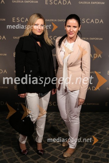 ObiskovalkiModna revija Escada v Galeriji Emporium