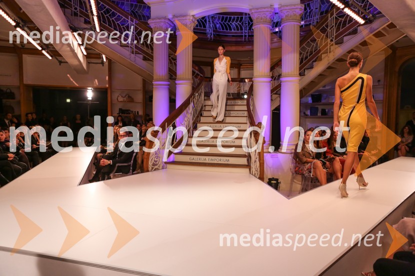 ManekenkeModna revija Escada v Galeriji Emporium