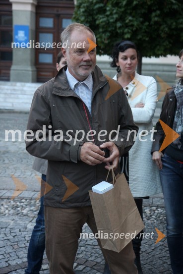 Univerza v Mariboru, Black box - projekt minimalne bivalne enote